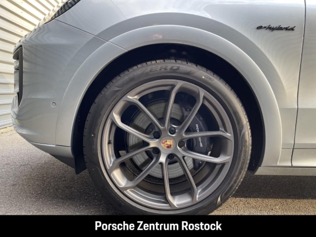 Porsche Cayenne E-Hybrid Coupe
