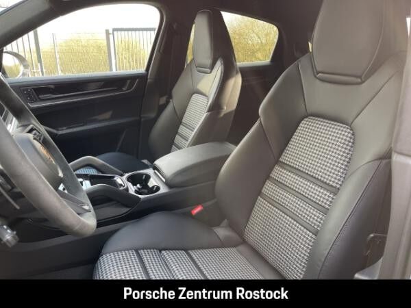 Porsche Cayenne E-Hybrid Coupe