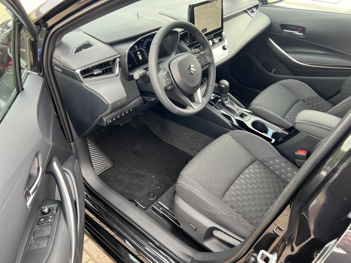 Suzuki Swace COMFORT PLUS CVT HYBRID NAVI BLUETOOTH SHZ