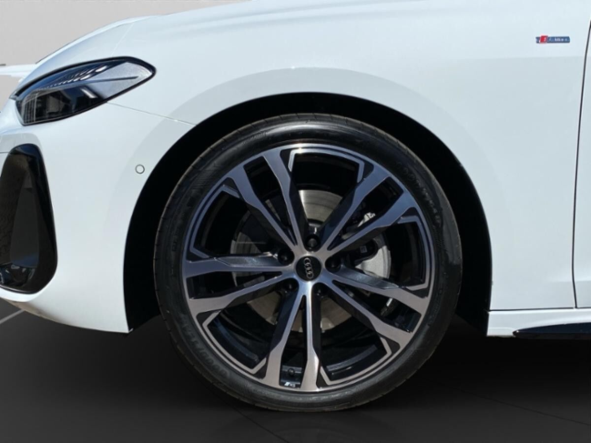 Audi A5 Avant TDI QUATTRO+S-LINE+AHK+TECH PLUS