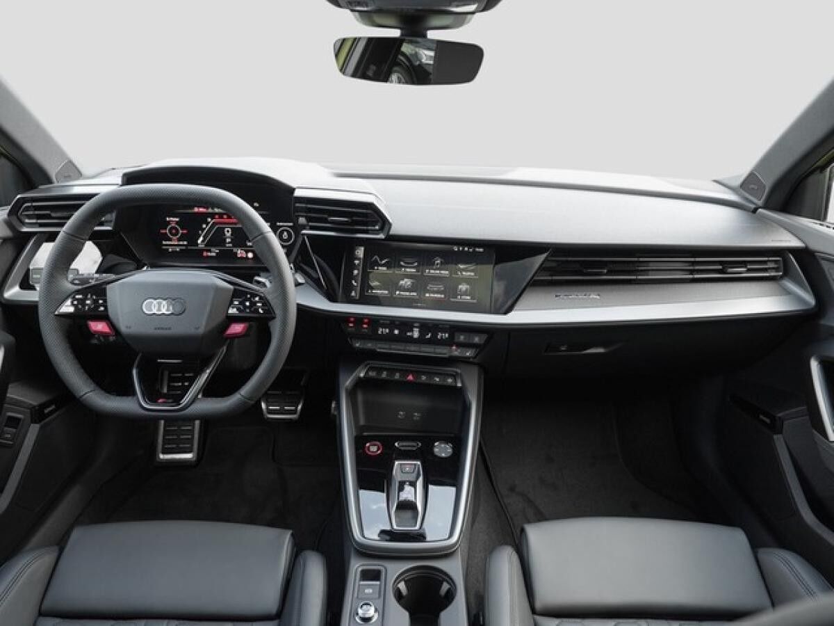 Audi RS3 Sportback MJ 2025 Matrix, Pano, SAGA, V/max 280 km/h