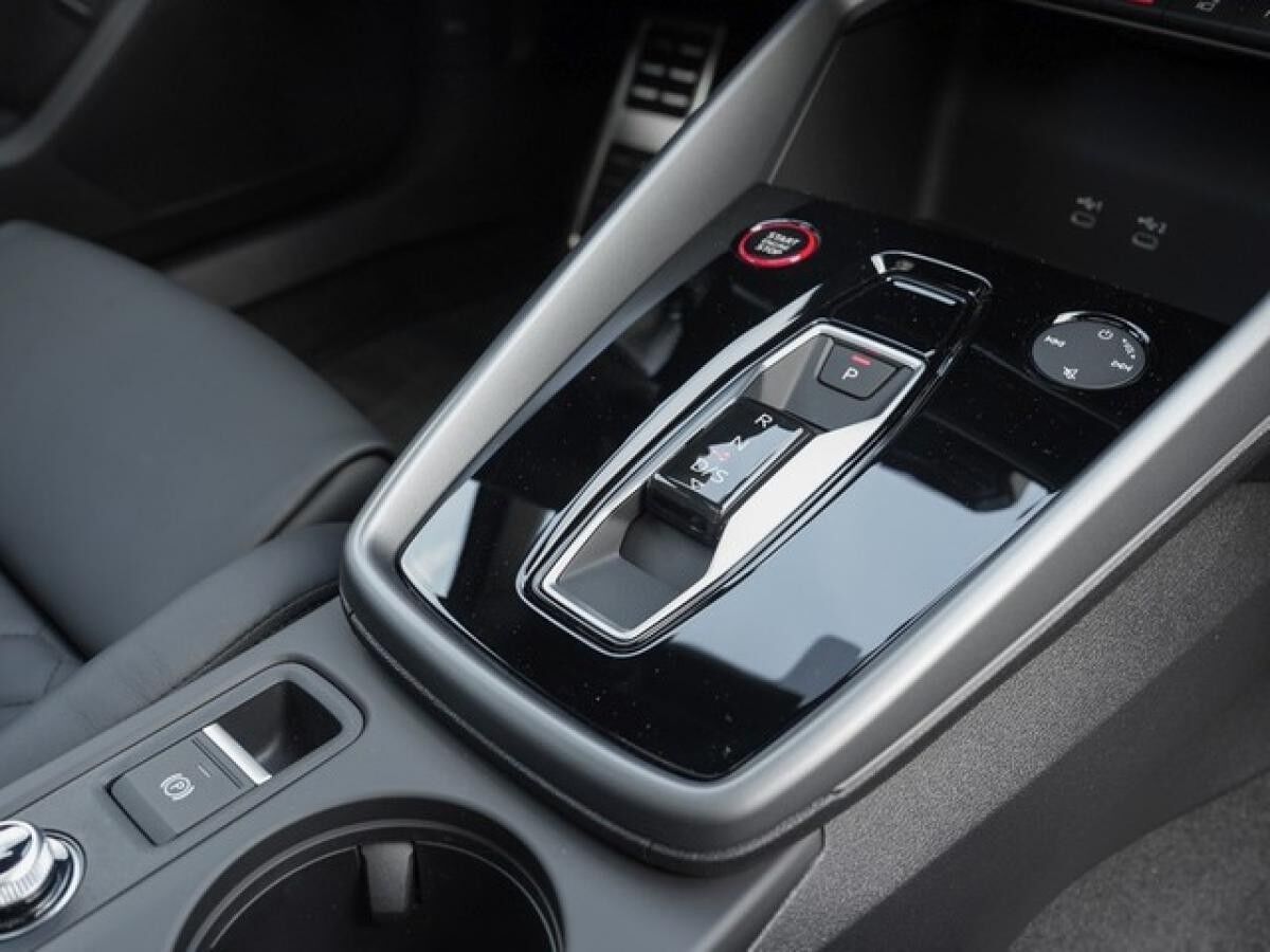 Audi RS3 Sportback MJ 2025 Matrix, Pano, SAGA, V/max 280 km/h