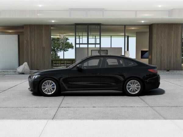 BMW i4 Gran Coupé eDrive 35, NAVI, SHZ, Parking Assistant, uvm