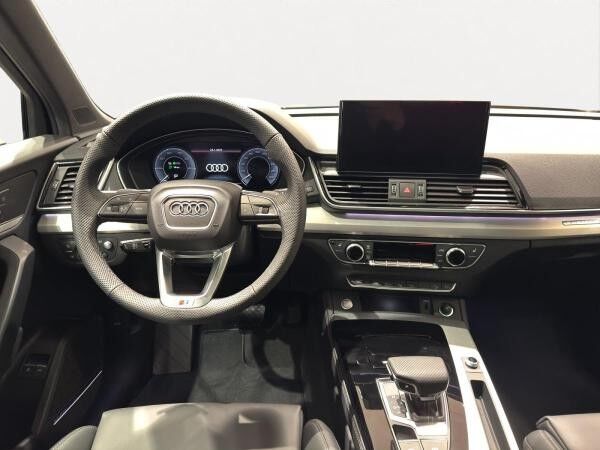 Audi Q5 55 TFSIe quattro Sline+Pano+AHK+Matrix-Led+(MT)