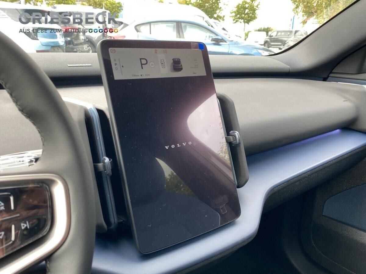 Volvo EX30 Plus Extended Range Winterpaket ACC