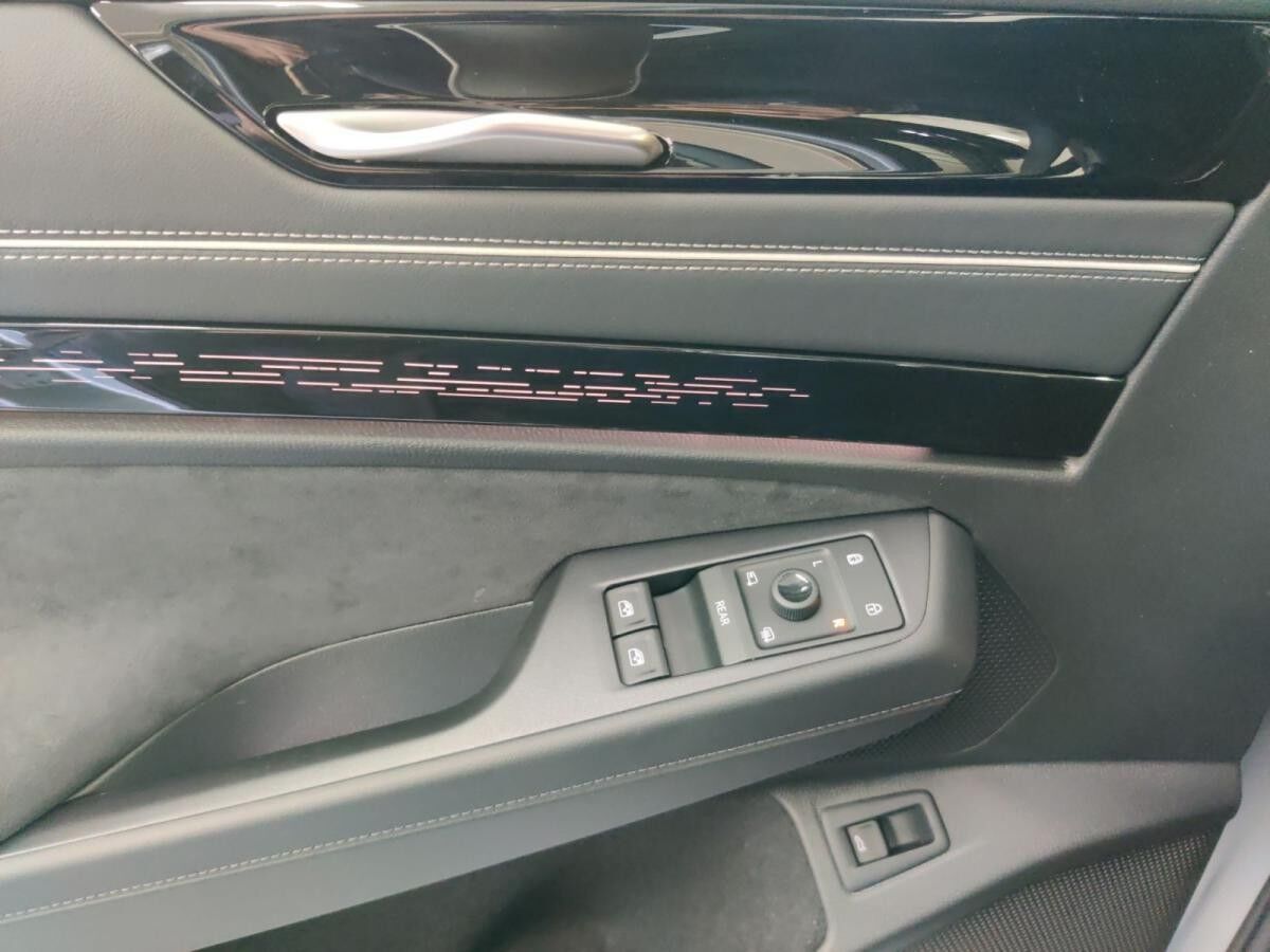 Volkswagen ID.7 Pro S h/AHK/Matrix/IQ.Drive/Pano/Wärmepumpe