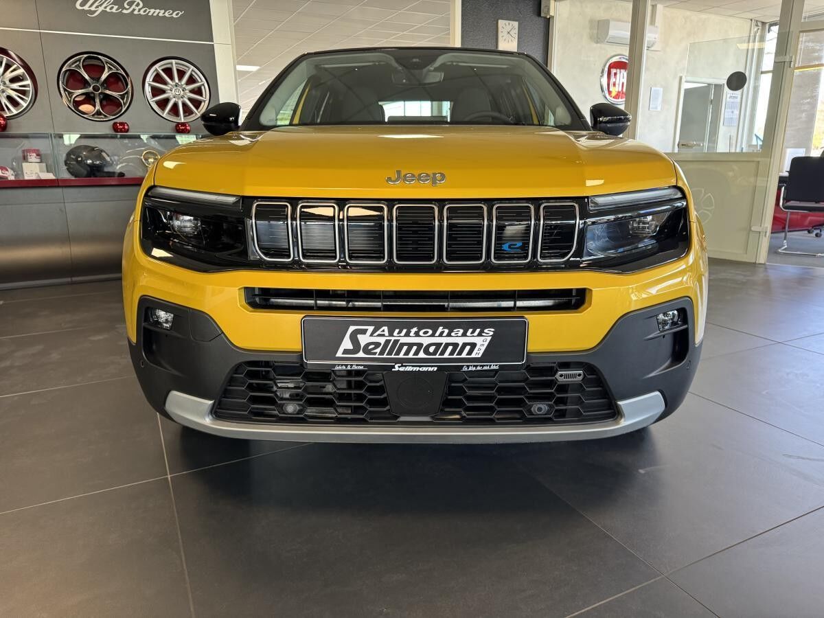 Jeep Avenger Summit+