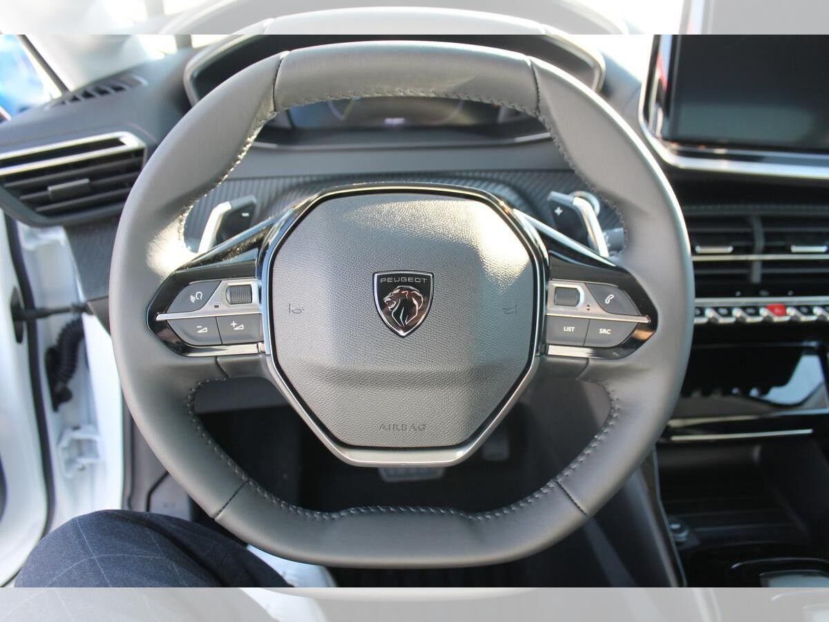 Peugeot 208 Allure Hybrid 110 e-DSC