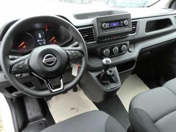 Nissan Primastar L1H1 3,0 Acenta + Laderaumboden
