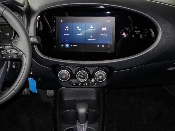 Toyota Aygo X Autom Business inkl Wartung+CarPlay+R.Kam