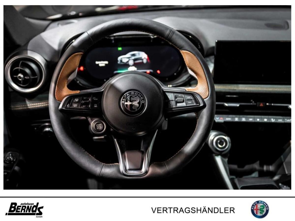 Alfa Romeo Tonale SOFORT❗Mild Hybrid ✨Intensa✔️*HÖCHSTE AUSSTATTUNGSLINIE*LEDER* SONDERMODEL -PRIVAT Alfa Romeo Tonale SOFORT❗Mild Hybrid ✨Intensa✔️*HÖCHSTE AUSSTATTUNGSLINIE*LEDER* SONDERMODEL -PRIVAT