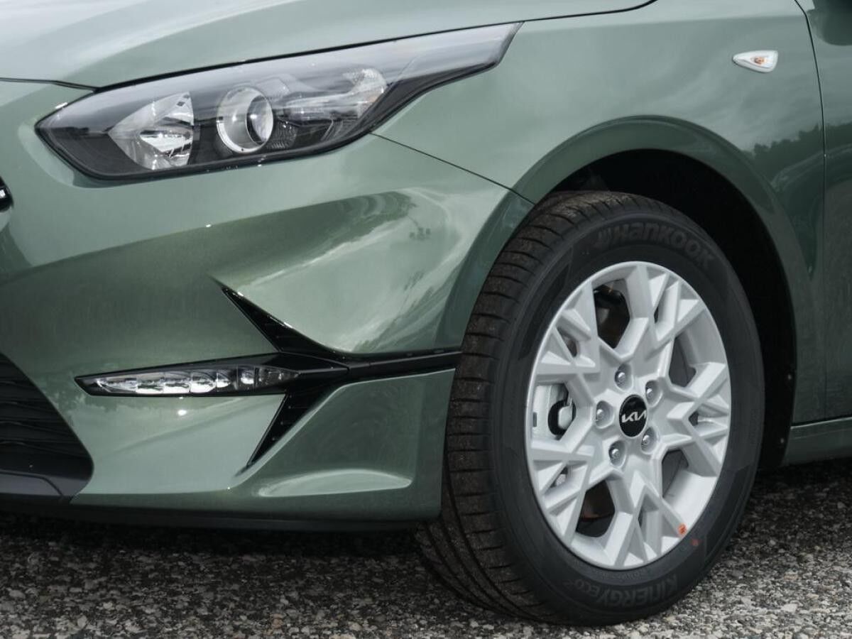 Kia Ceed SW Ceed Sportswagon 1.5T DCT7 VISION KOMFORT+ NAVI