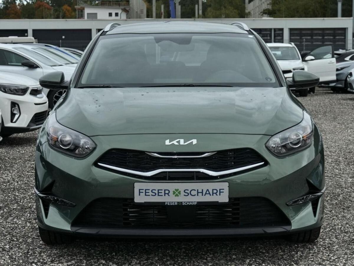 Kia Ceed SW Ceed Sportswagon 1.5T DCT7 VISION KOMFORT+ NAVI