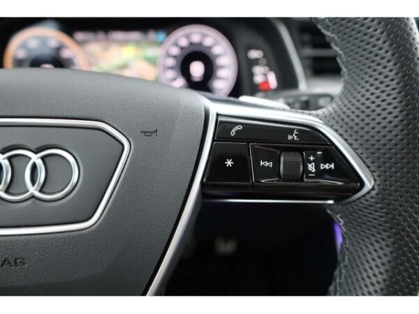 Audi A6 Avant 55 TFSI e quattro S line AHK/Matrix/21''