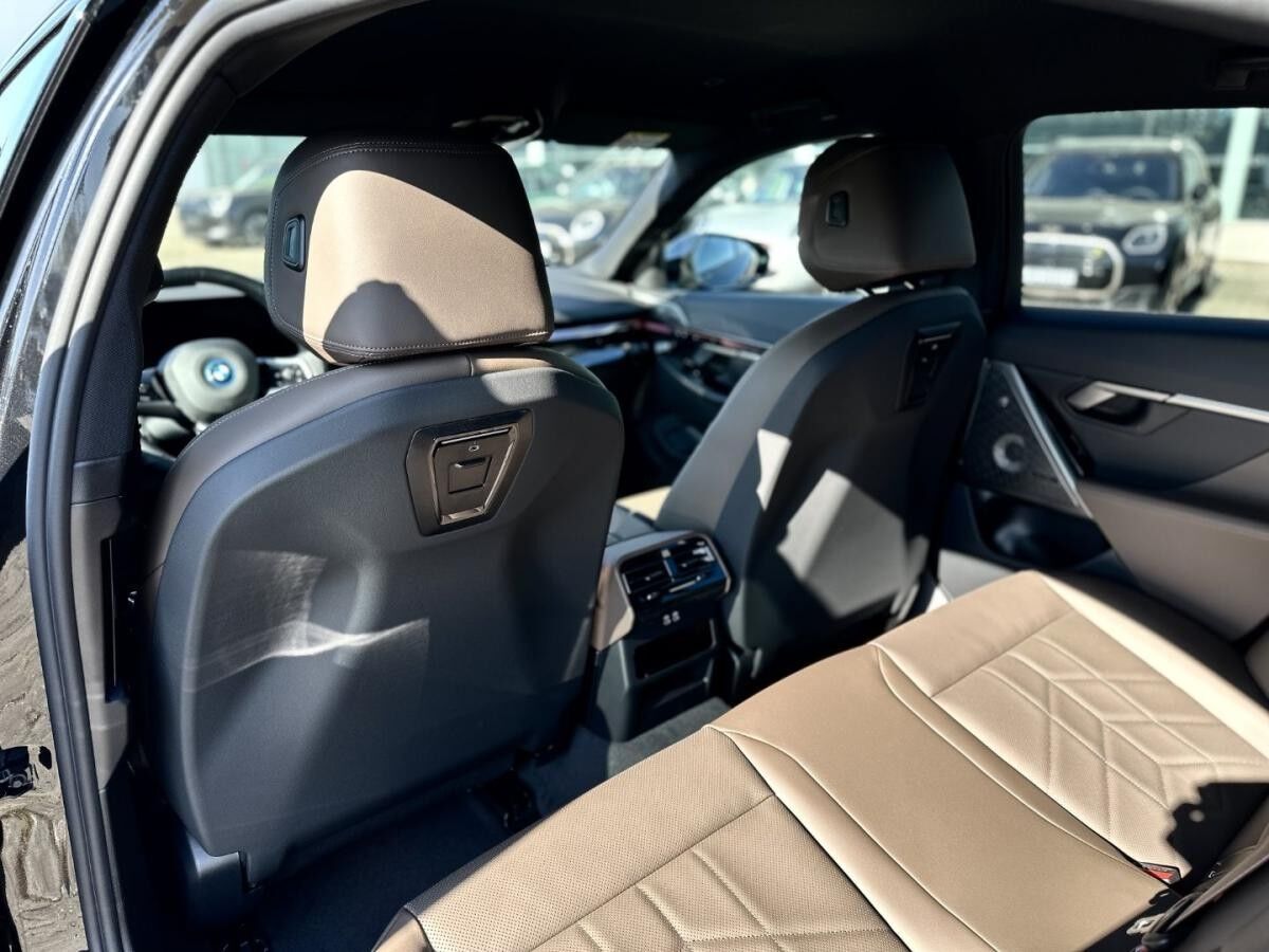 BMW i5 eDrive40 Limousine M Sportpaket DAB LED RFK