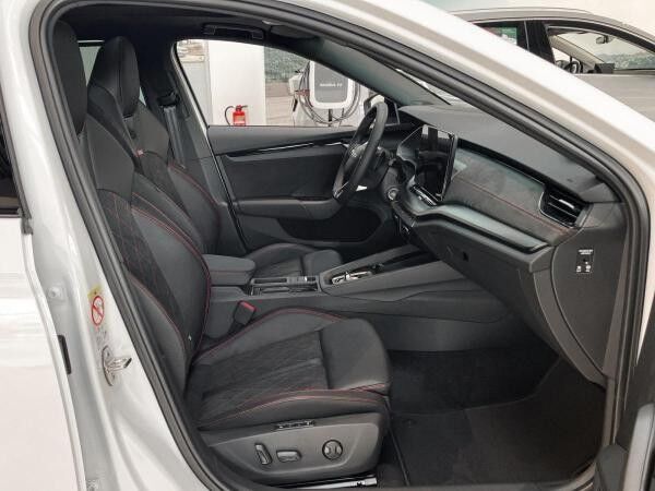 Skoda Octavia Combi RS 2,0 TSI 7- Gang-DSG