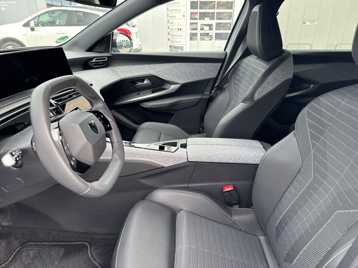 Peugeot 5008 Allure Hybrid 145  e-DSC6