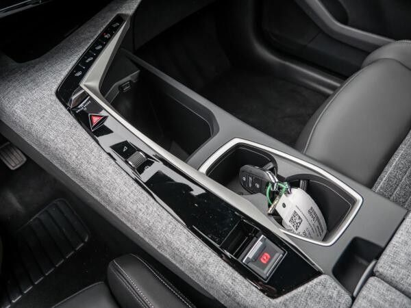 Peugeot 5008 1.2 Hybrid 145 e-DSC6  Allure *ICE*