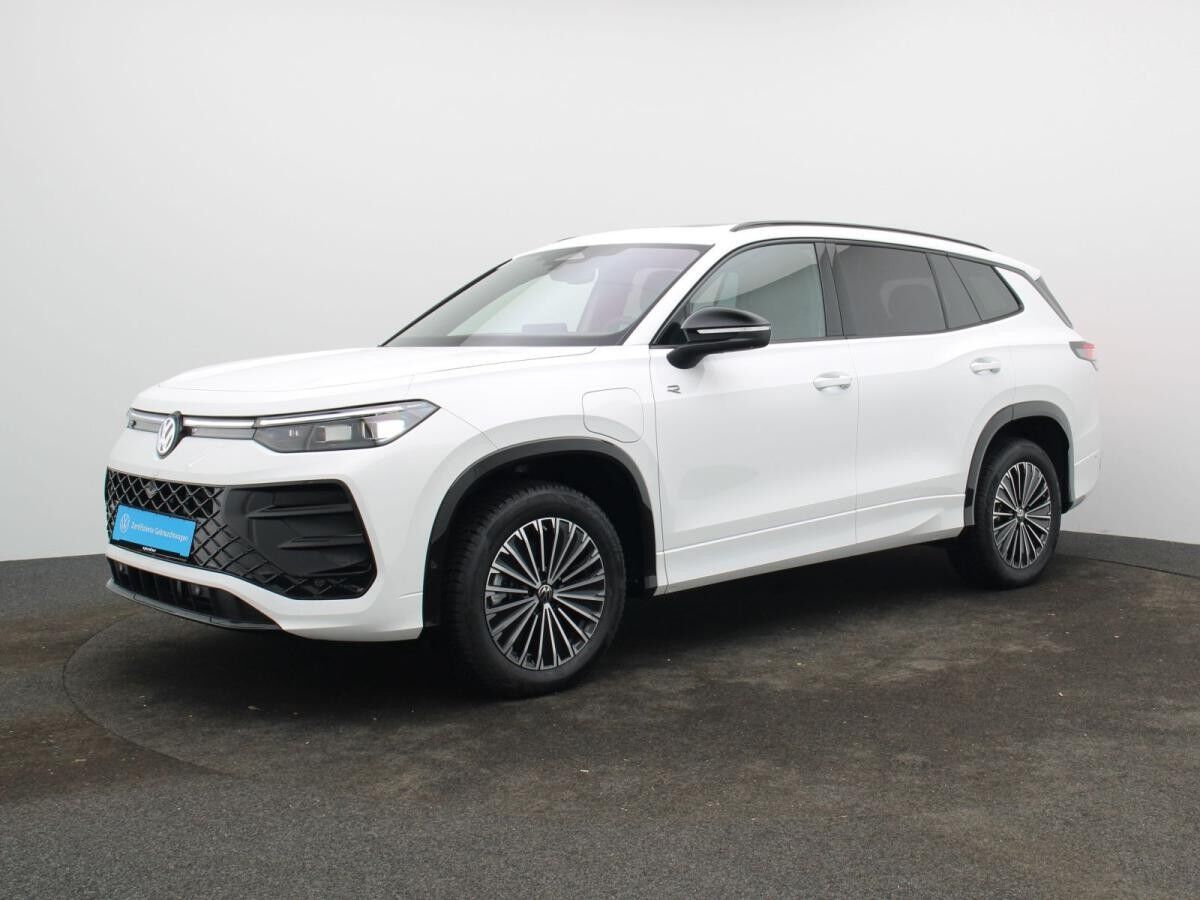 Volkswagen Tayron R-Line 1.5 Hybrid/ Matrix, BlackStyle,AHK