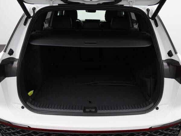 Volkswagen Tayron R-Line 1.5 Hybrid/ Matrix, BlackStyle,AHK
