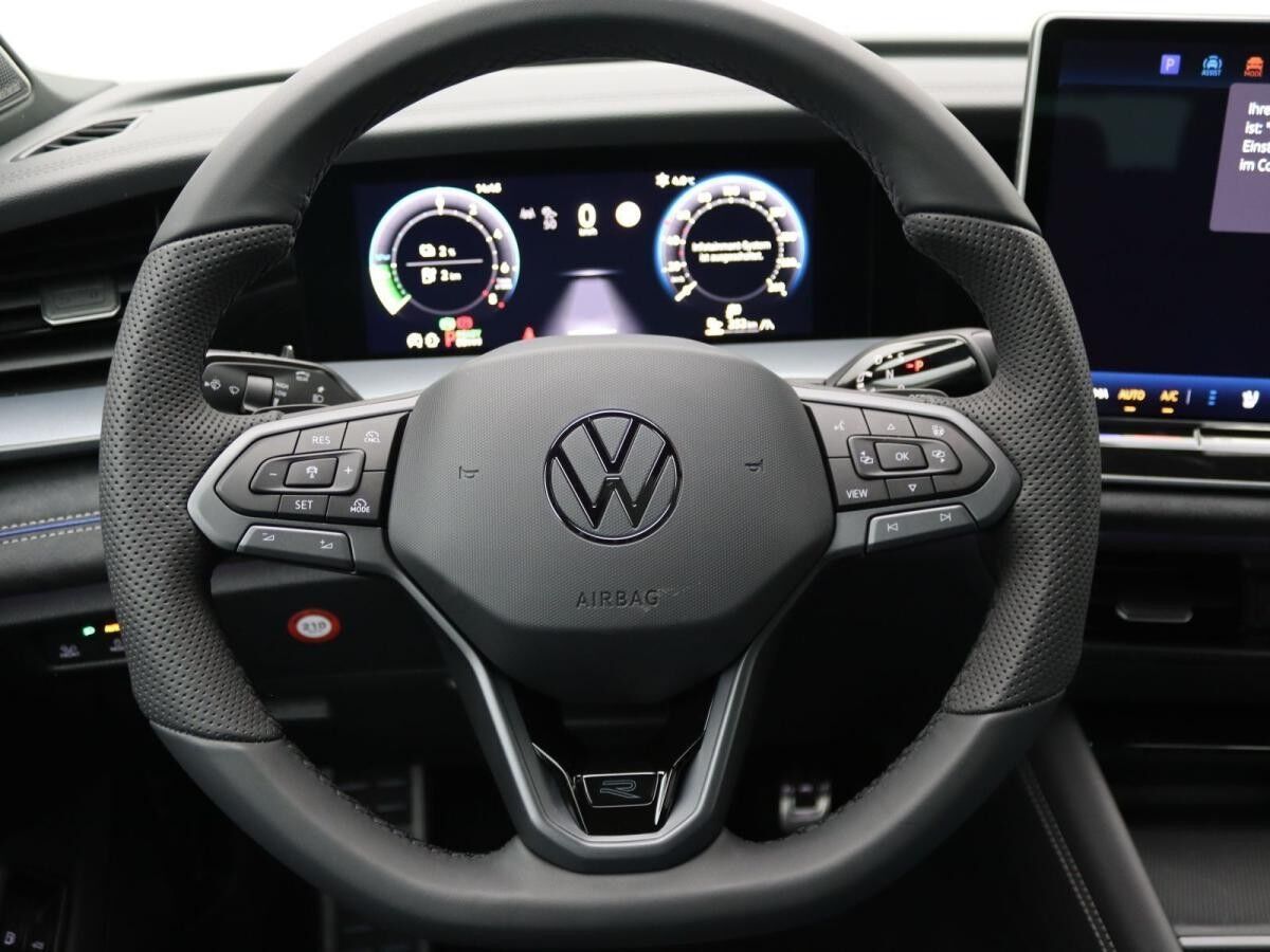 Volkswagen Tayron R-Line 1.5 Hybrid/ Matrix, BlackStyle,AHK