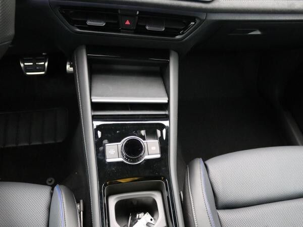 Volkswagen Tayron R-Line 1.5 Hybrid/ Matrix, BlackStyle,AHK