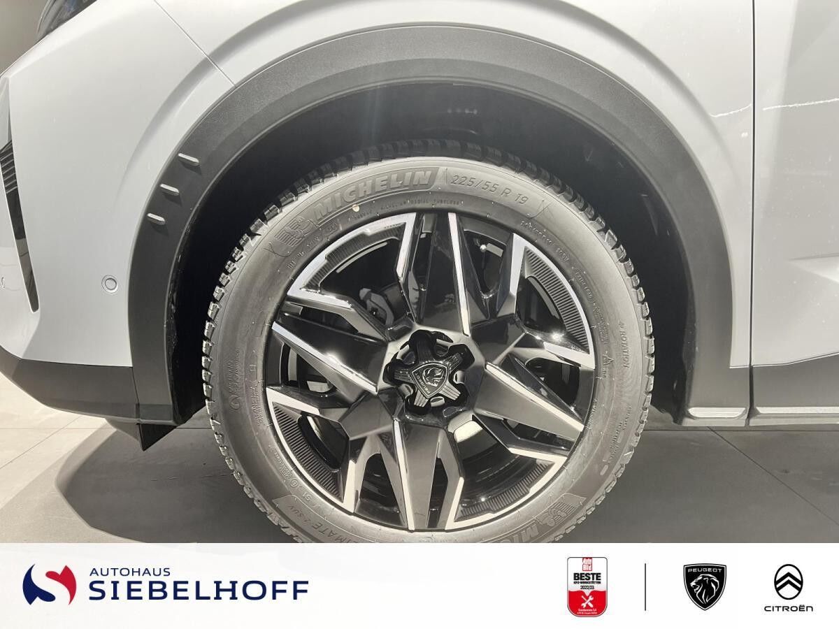 Peugeot 3008 GT HYBRID 145 e-DSC6