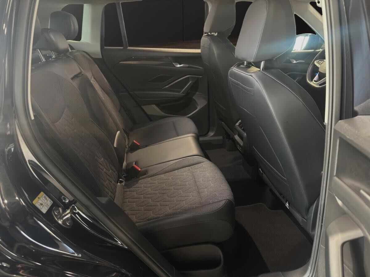 Volkswagen Tiguan Life 2.0 TDI*DSG*WinterPaket*IQDRIVE*AHK*