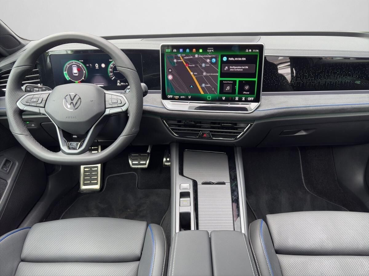 Volkswagen Passat Variant R-Line 2.0 TDI 4MOTION DSG PANO