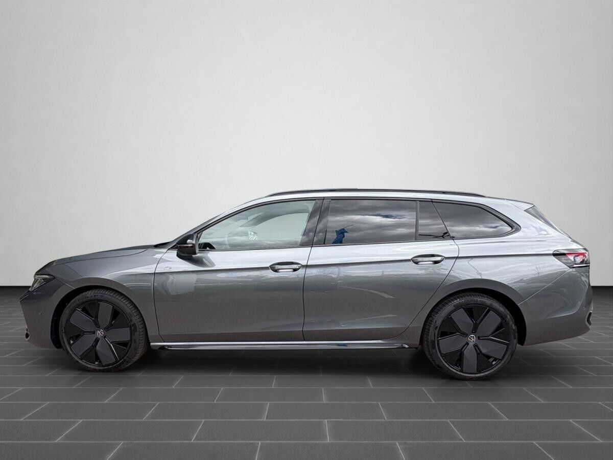 Volkswagen Passat Variant R-Line 2.0 TDI 4MOTION DSG PANO