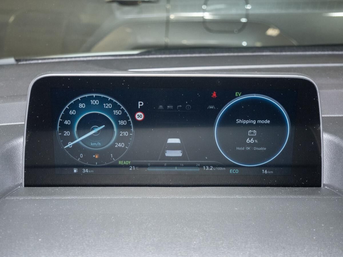 Hyundai STARIA 1.6 Hybrid Trend 9 Sitzer /LED/NAVI/360 Grad Kameras