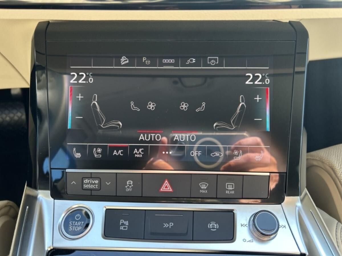 Audi Q8 Sportback 55 e-tron advanced qu Matrix B&O Navi Kamera