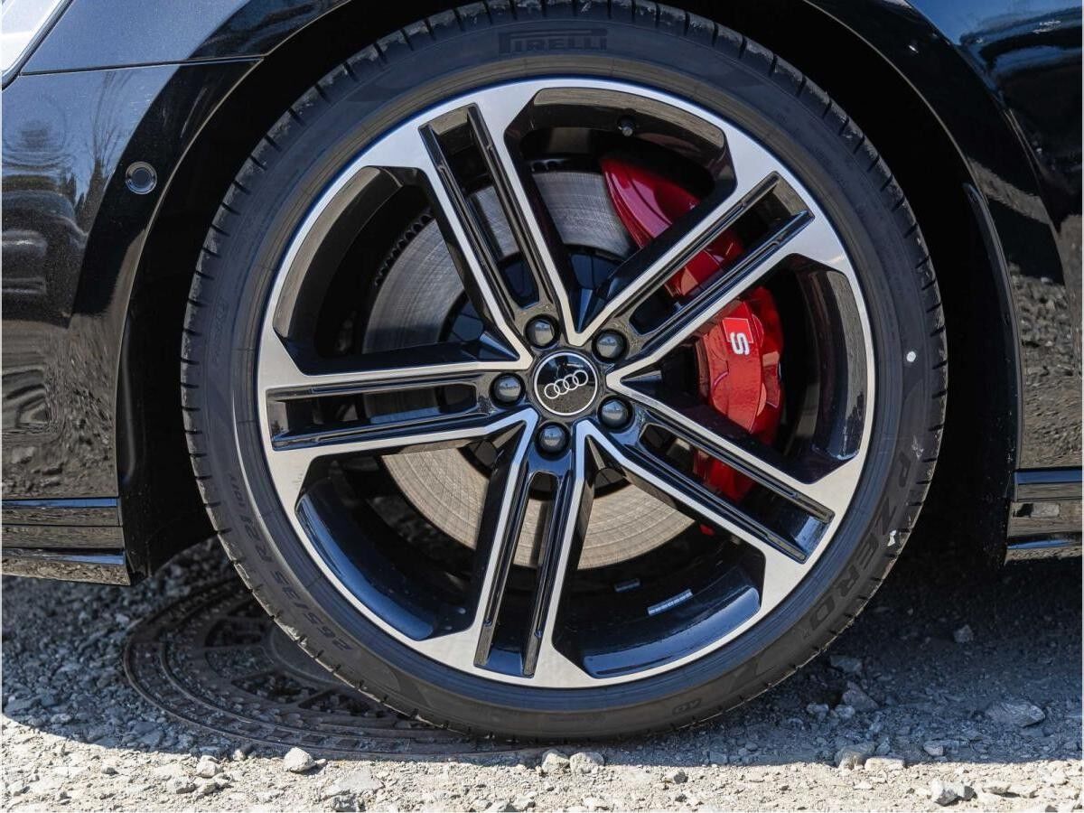 Audi S8 571PS AHK Pano HuD Standheizung