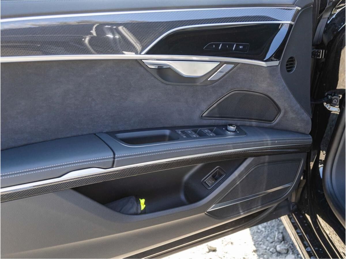 Audi S8 571PS AHK Pano HuD Standheizung