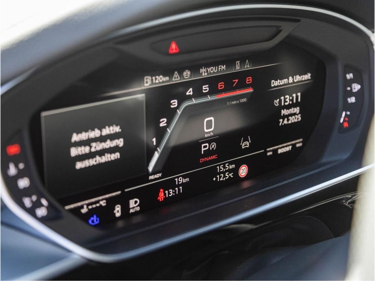 Audi S8 571PS AHK Pano HuD Standheizung