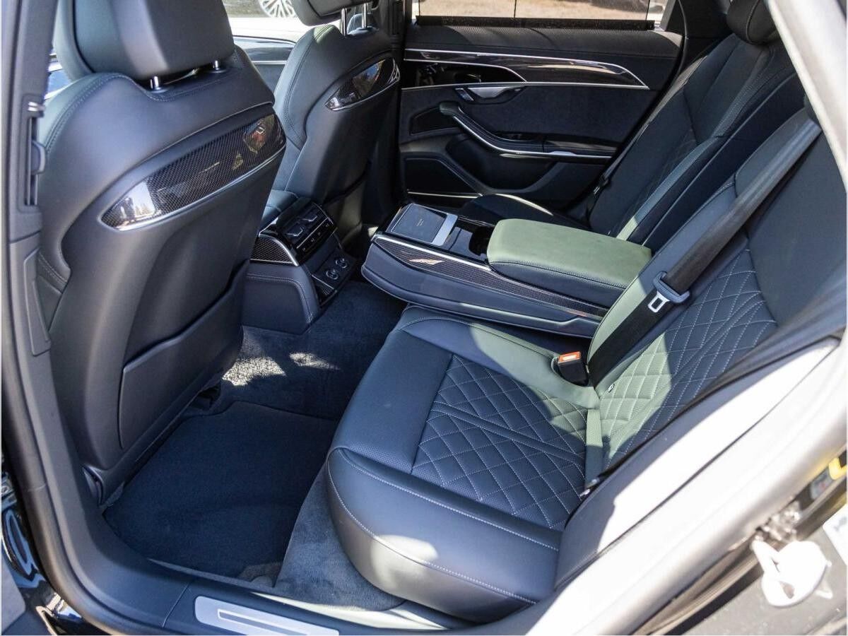 Audi S8 571PS AHK Pano HuD Standheizung