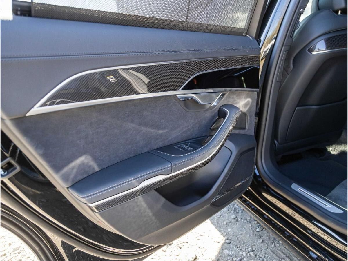 Audi S8 571PS AHK Pano HuD Standheizung