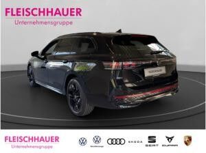 Volkswagen Passat Variant R-Line 150 PS DSG HUD AHK Navi Black Style