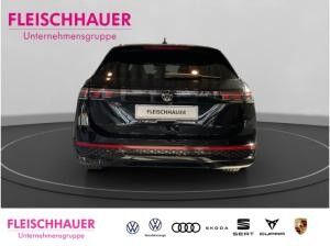 Volkswagen Passat Variant R-Line 150 PS DSG HUD AHK Navi Black Style