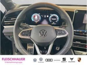 Volkswagen Passat Variant R-Line 150 PS DSG HUD AHK Navi Black Style