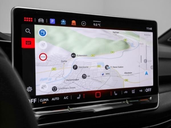 Volkswagen Golf GTI VIII 2.0 TSI DSG Black Style Pano Harman Kardon