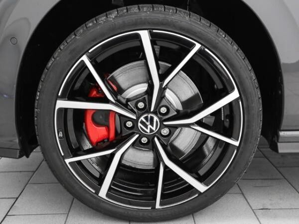 Volkswagen Golf GTI VIII 2.0 TSI DSG Black Style Navi IQ.Light