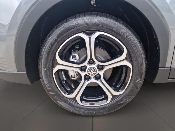 MG ZS 1.5L Comfort GRA KLIMA LED PDC