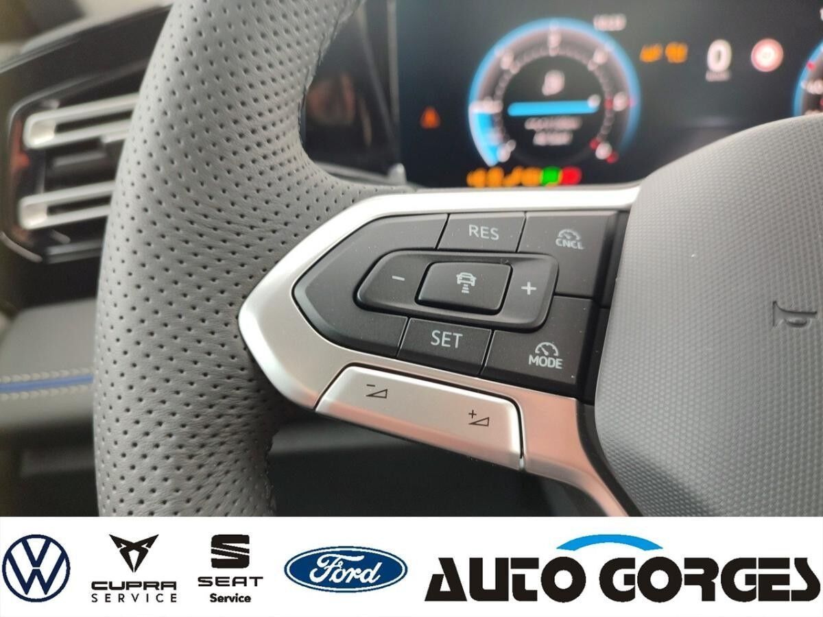 Volkswagen Tiguan R-Line 2.0l TDI SCR 4MOTION DSG +SOFORT+ELEKTR.HECKKL+RFK+IQ.LIGHT+