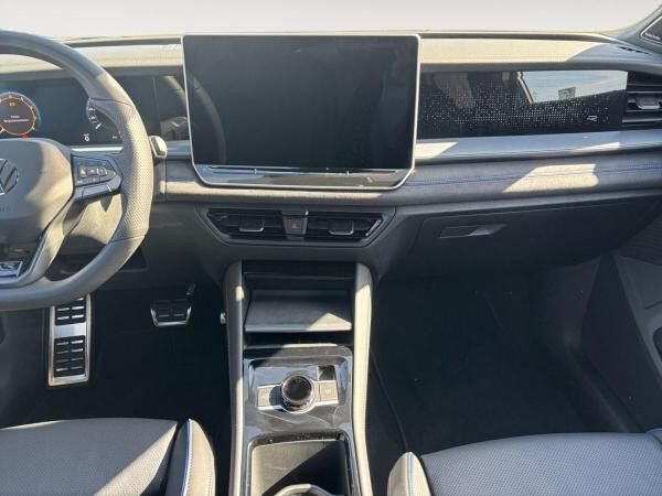 Volkswagen Tayron R-Line 2,0 l TSI 4MOTION DSG*WKR*PANO*7Sitz*BlackStyle*NAVI*AHK