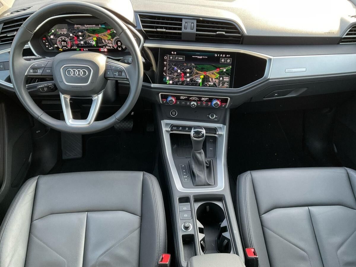 Audi Q3 35 TDI S line Navi Carplay Kamera Allwetter