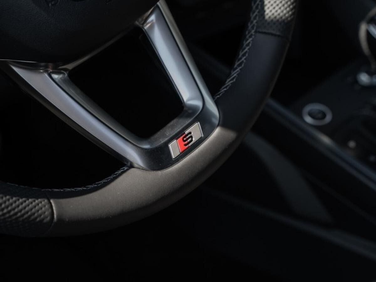 Audi A1 Sportback 	 2 x S line ACC LED Navi Klima virtual privacy