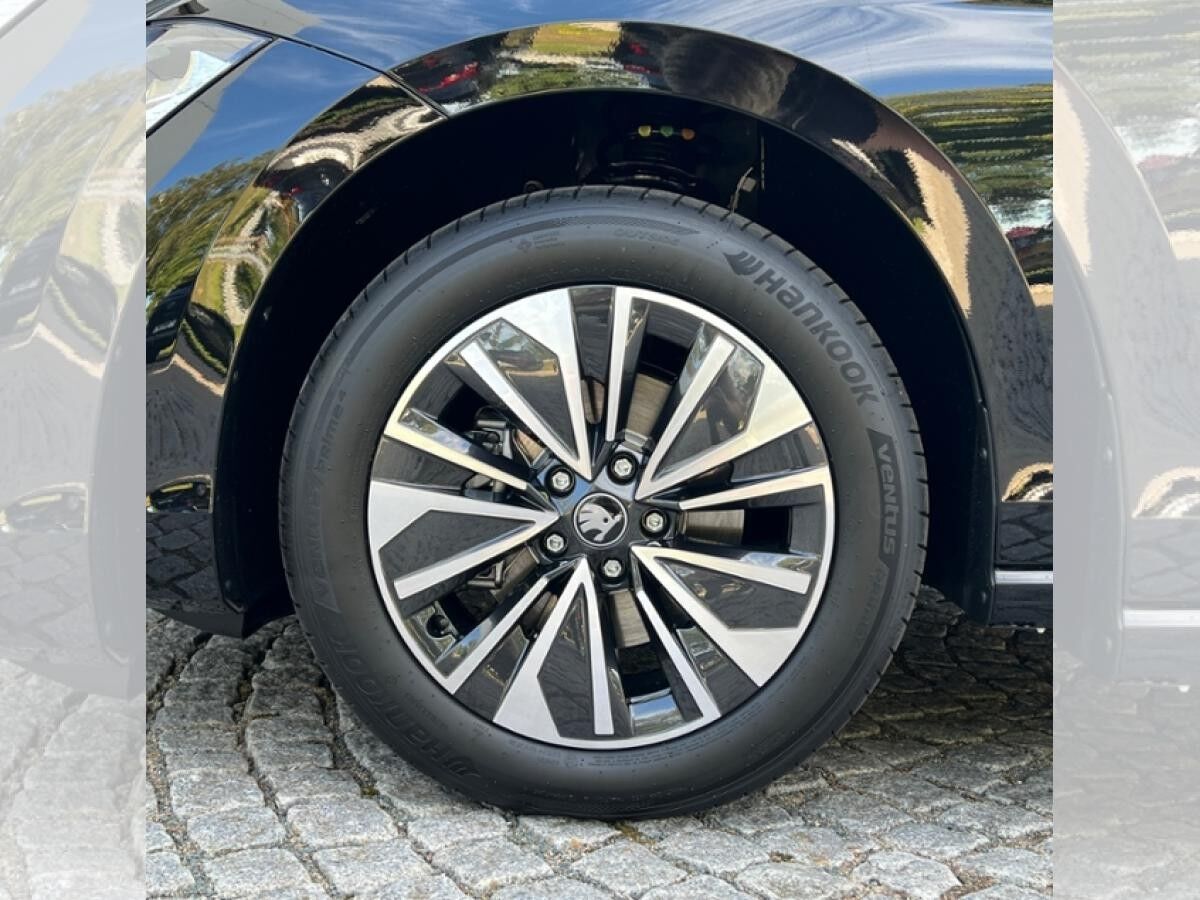 Skoda Superb Combi Selection 2.0 TDI DSG *AHK, Navi*