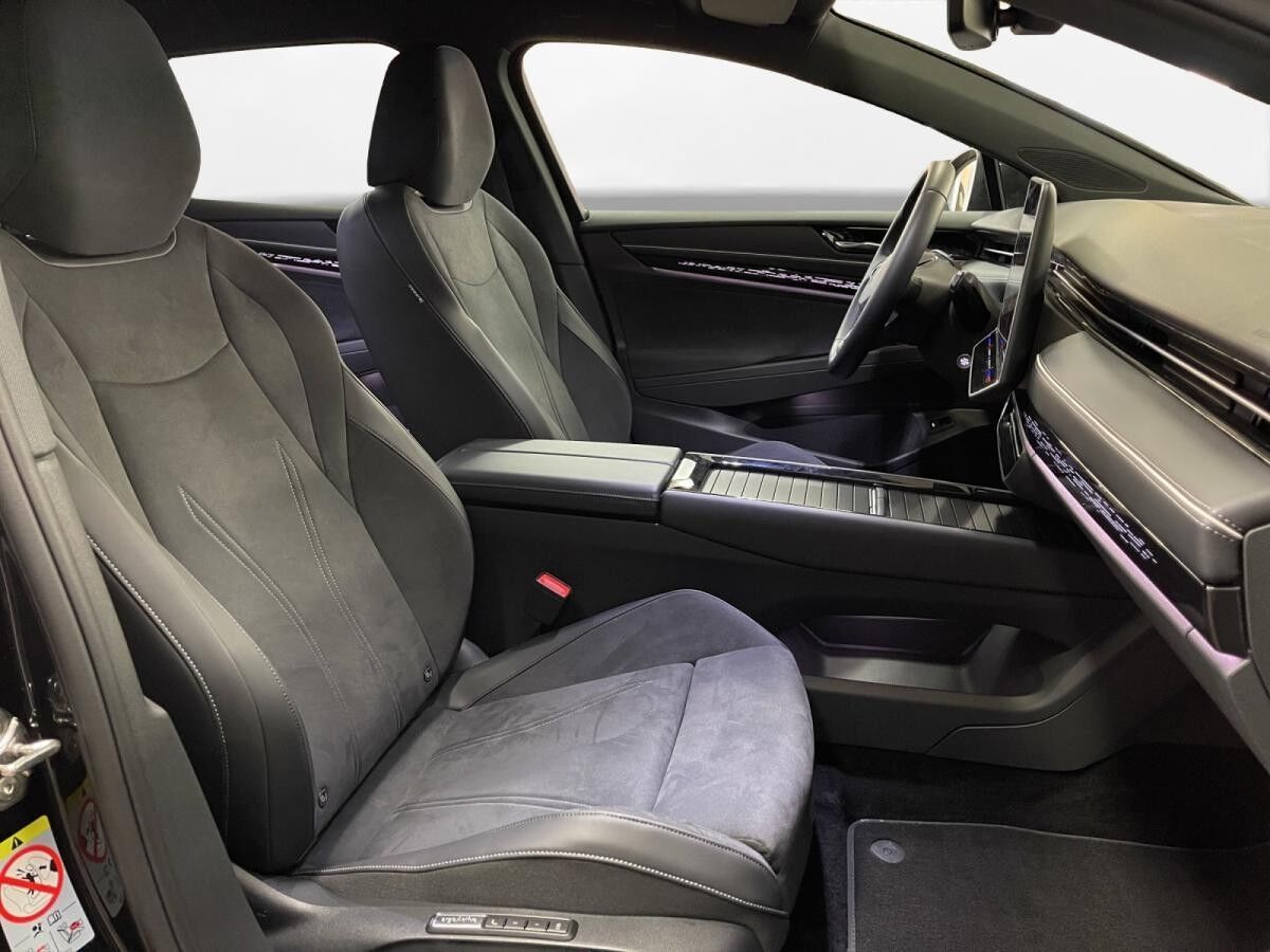 Volkswagen ID.7 Tourer Pro AHK LED LM 20" Navi Head-Up ACC