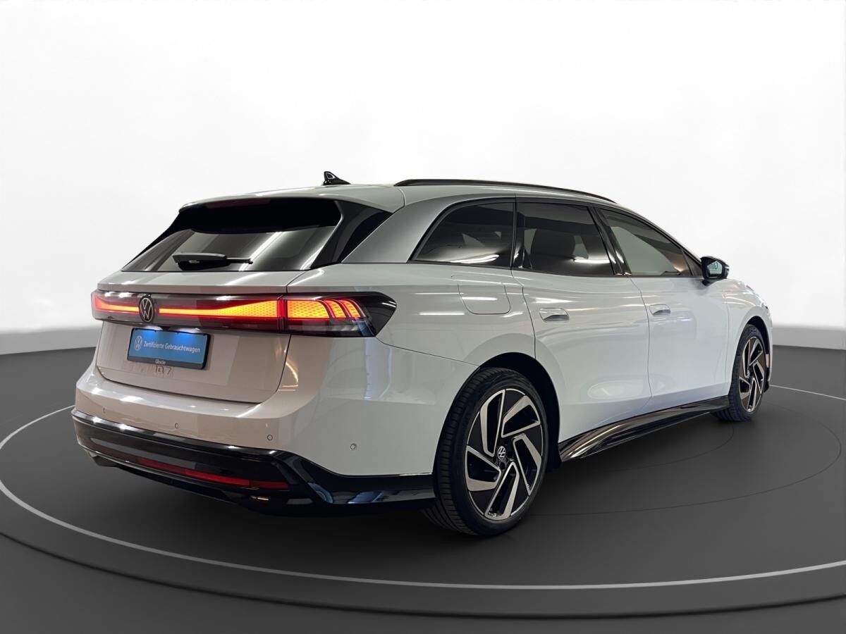 Volkswagen ID.7 Tourer Pro LED LM 20" Navi ACC Head-Up 360°